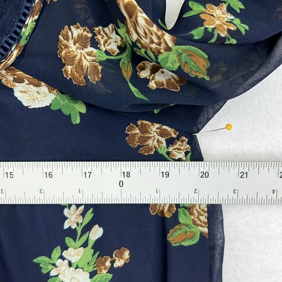 Purple Snow Women’s Top Sz M Navy Floral Cold Shoulder Long Sleeves Flowy BOHO - Picture 11 of 12